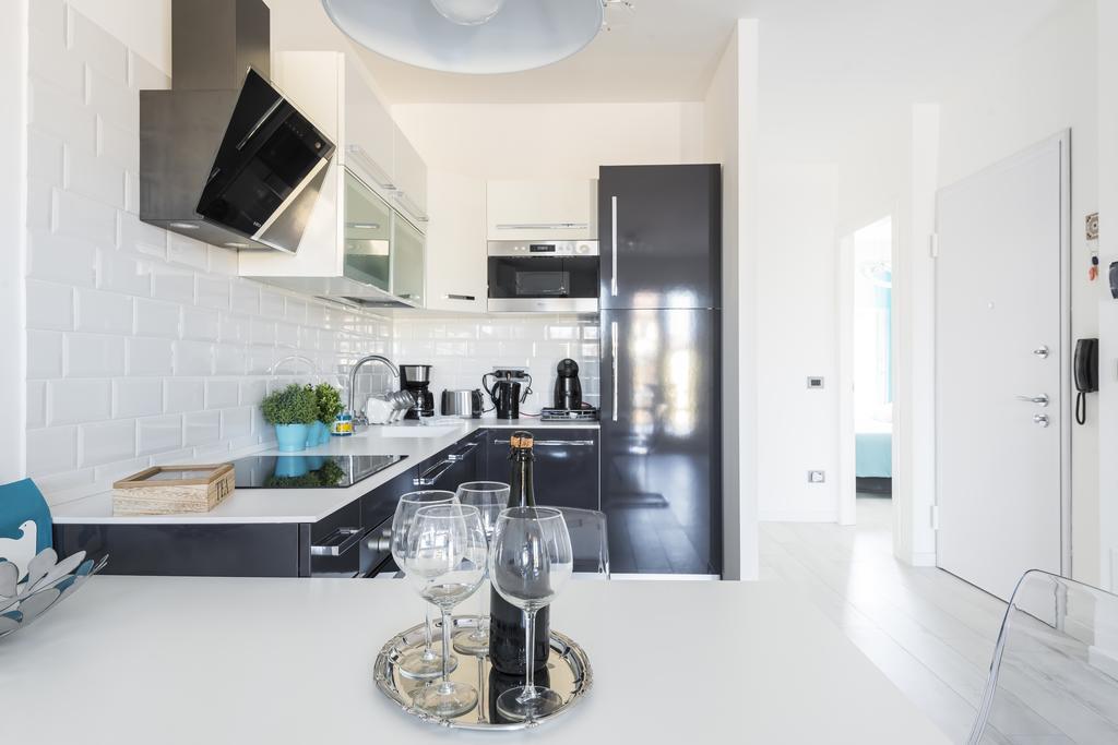 Apartamento Attico Del Duomo Módena Exterior foto